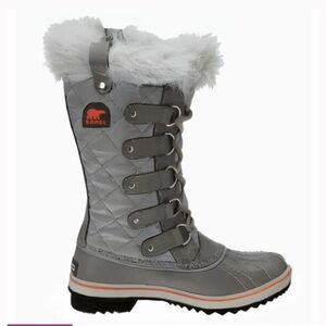 Soral Torino organza winter boots size 6
